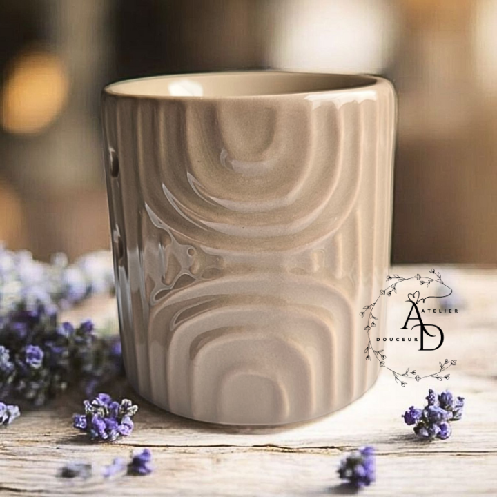 BRÛLE-PARFUM BEIGE A VAGUES